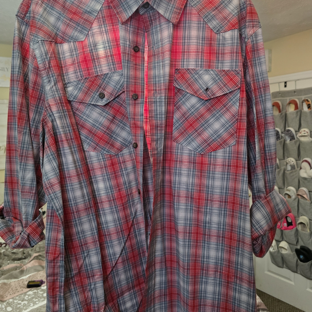 Wrangler Red and Gray Plaid Casual Shirt